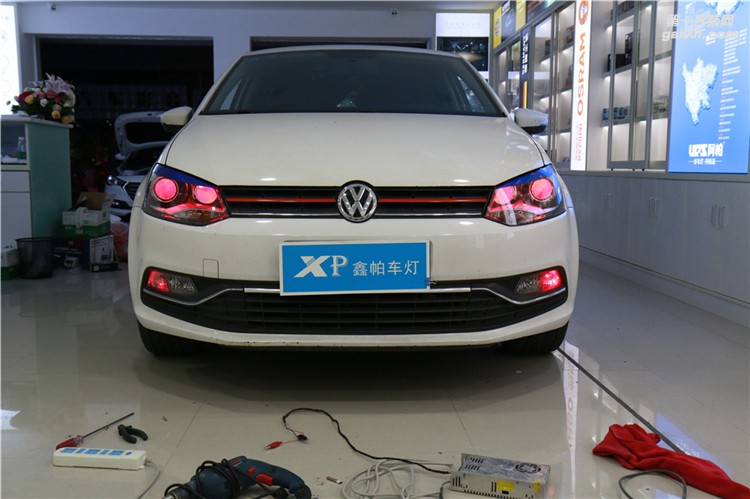 成都大眾polo改裝車燈氙氣燈四海拉5雙光透鏡LED日間行車燈