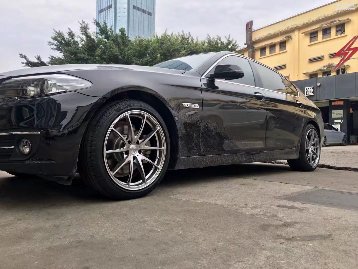 寶馬 ?  全新 RAYS  G25 ?  倍耐力 ????