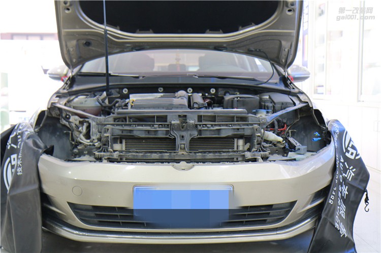 成都高爾夫7改裝雙U型LED大燈總成 日間行車燈海拉5雙光透鏡鑫帕車燈改裝