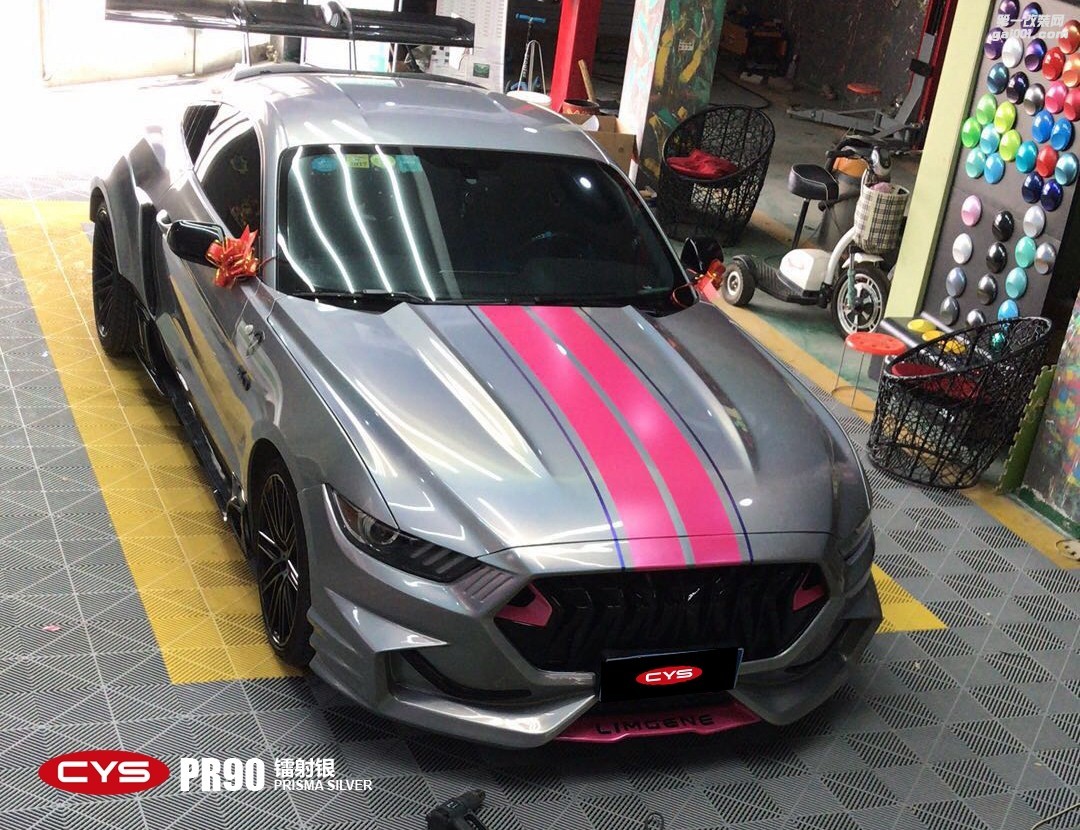 成都靚車匯青羊店福特野馬鐳射銀汽車改色貼膜