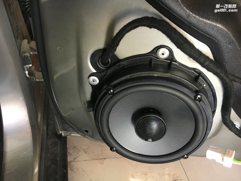音樂的享受雪鐵龍C5汽車專業(yè)音響改裝JBL---唐山樂暢汽車音響