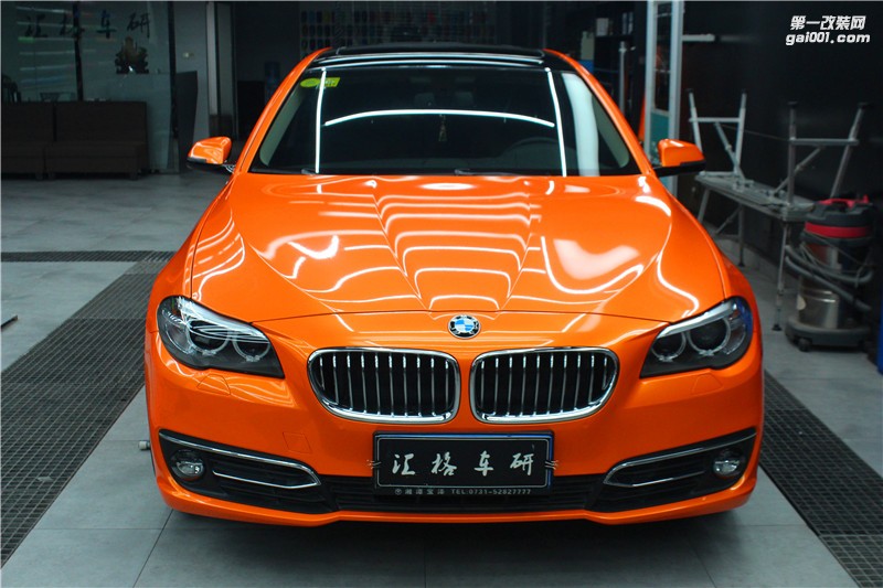 長(zhǎng)沙寶馬改裝 寶馬5系全車幻彩金橙色 進(jìn)口改色膜