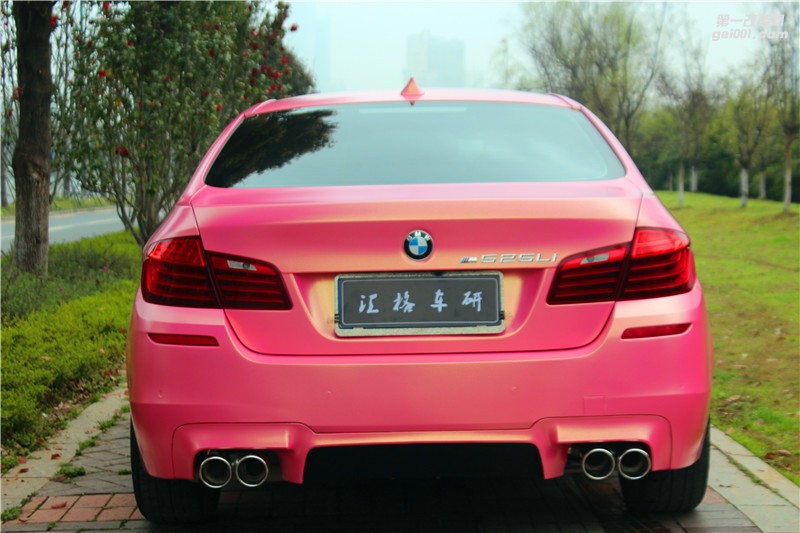 長(zhǎng)沙汽車改色貼膜寶馬全車鉆石金粉進(jìn)口車衣裳改色膜