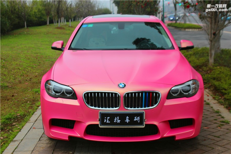 長(zhǎng)沙汽車改色貼膜寶馬全車鉆石金粉進(jìn)口車衣裳改色膜