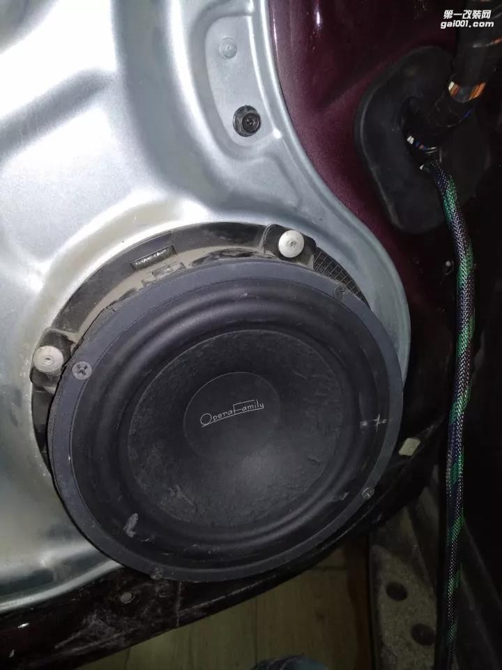 現(xiàn)代新勝達(dá)拆除原車?yán)?，音響升?jí)歌劇世家三分頻。真實(shí)音質(zhì)嗨起來！