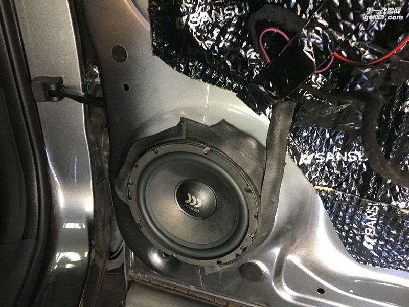 唐山汽車音響改裝--長安CS75升級魔雷喇叭