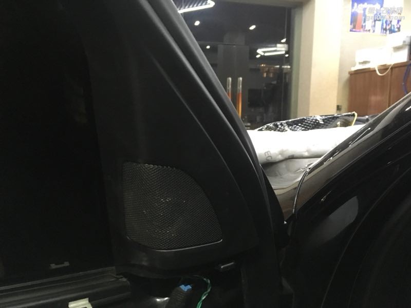 汕頭市星悅汽車音響改裝寶馬X6遇上星悅寶馬專車專用套餐音質(zhì)飆升無(wú)音樂(lè)不上路營(yíng)造一個(gè)屬于自己的音樂(lè)世界