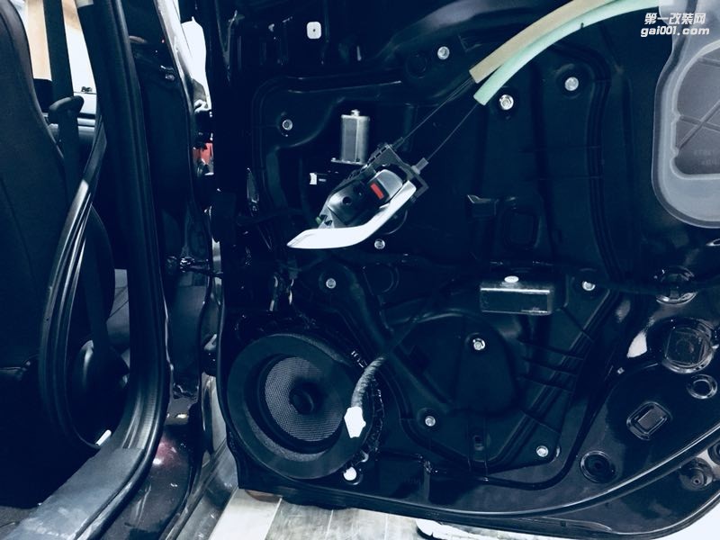 汕頭市星悅汽車音響馬自達(dá)阿特茲音響改裝FOCAL法國(guó)勁浪汽車音響暢聽(tīng)好音樂(lè)享受音樂(lè)所帶來(lái)的美