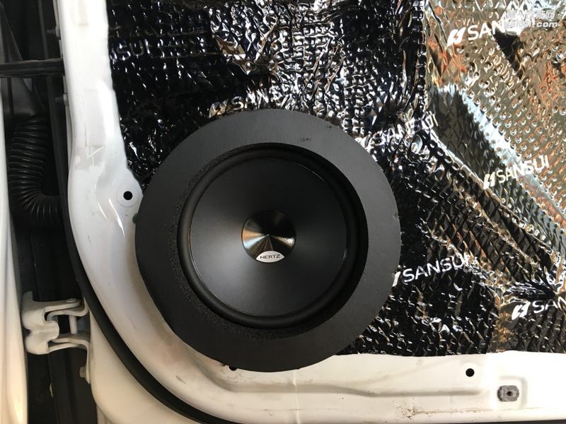 汕頭市星悅汽車音響雪佛蘭邁銳寶用聲音征服大展“歌喉”改裝意大利赫茲套餐遇見動(dòng)聽歌聲
