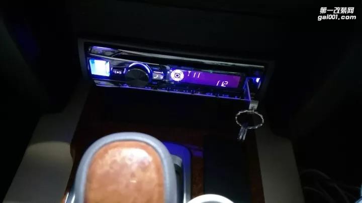 豐田酷路澤音響改裝德國佛倫詩三分頻系統(tǒng) 見證音樂鑒賞能力的提升