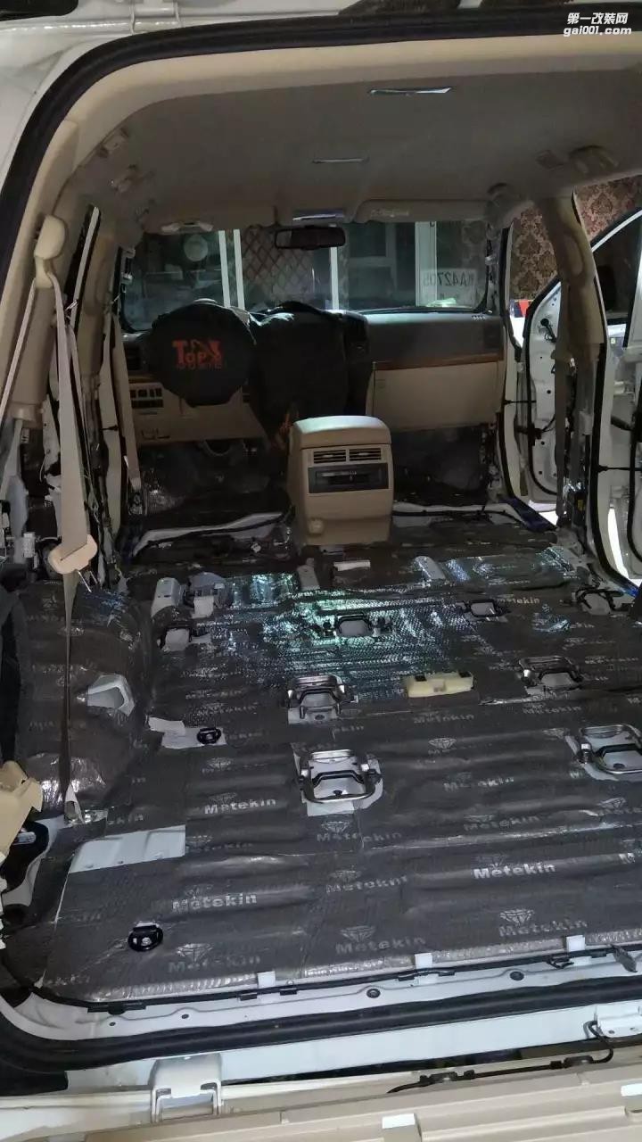 豐田酷路澤音響改裝德國佛倫詩三分頻系統(tǒng) 見證音樂鑒賞能力的提升