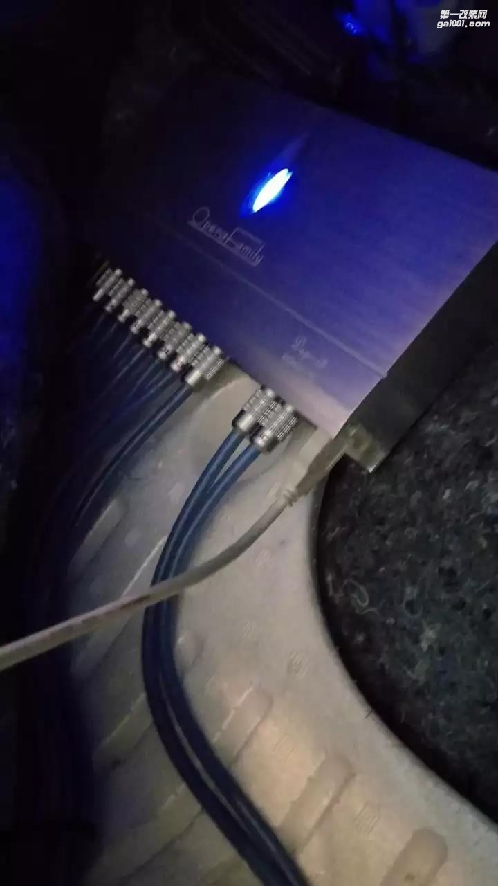 豐田酷路澤音響改裝德國佛倫詩三分頻系統(tǒng) 見證音樂鑒賞能力的提升