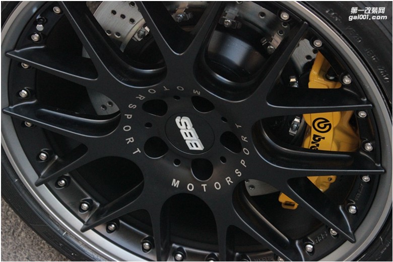 海亞：寶馬X6 升級 德國BBS CH-R 21寸輪轂 意大利brembo GT6 GT4 全原裝剎車套件