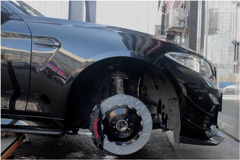海亞：寶馬F87 M2 升級(jí) 意大利全原裝GT-S M6 M4 剎車套件 日本神級(jí)鏤空FI-R鍛造輪轂