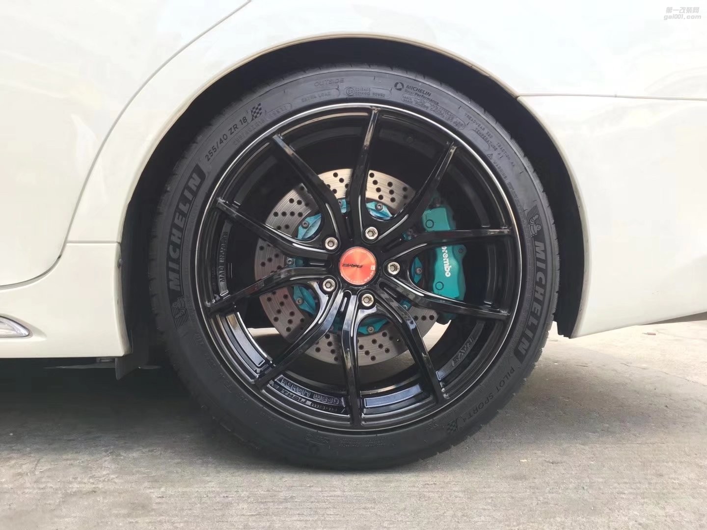 銳志 ? 全新 57FXX ? 全新米其林 PS4