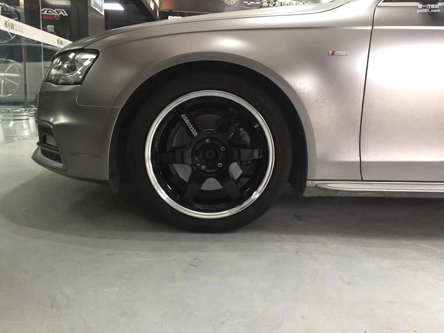 英菲尼迪，裝 Prodriver 完工！奧迪，裝 RAYS TTA 完工！