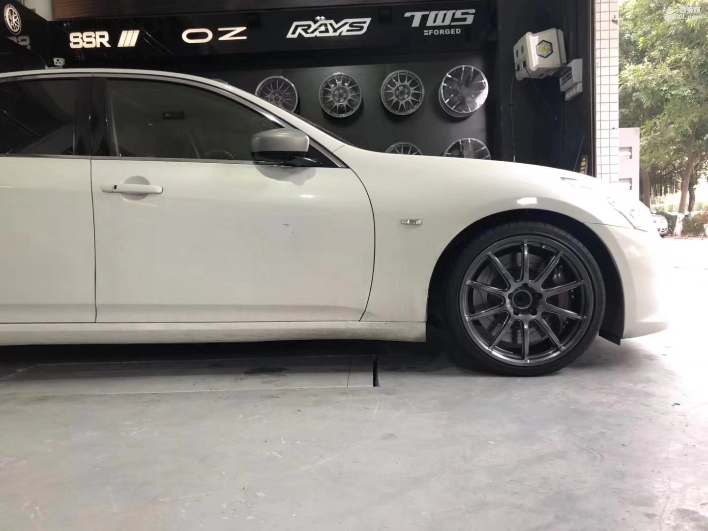 英菲尼迪，裝 Prodriver 完工！奧迪，裝 RAYS TTA 完工！