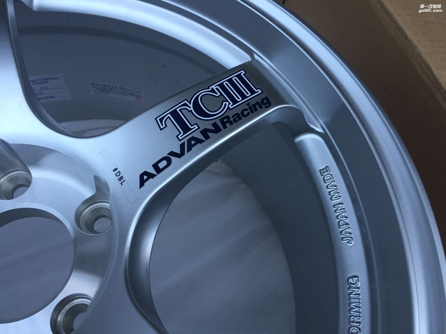 正品ADVAN TC3 18X8.5J 5X114.3/5X112