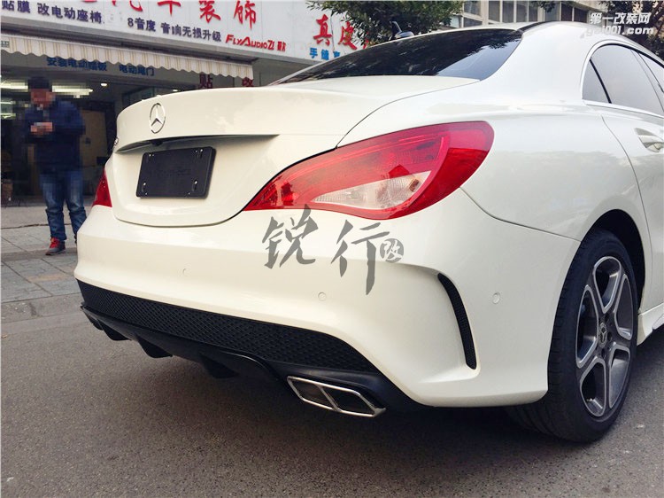 成都銳行奔馳CLA級(jí)改裝CLA45 AMG款大包圍