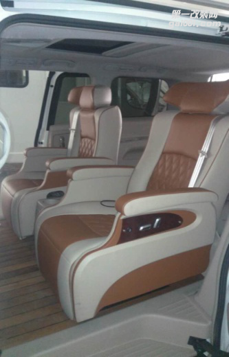 日產(chǎn)貴士改裝內(nèi)飾航空座椅，孔易改裝車精心打造商務(wù)內(nèi)飾