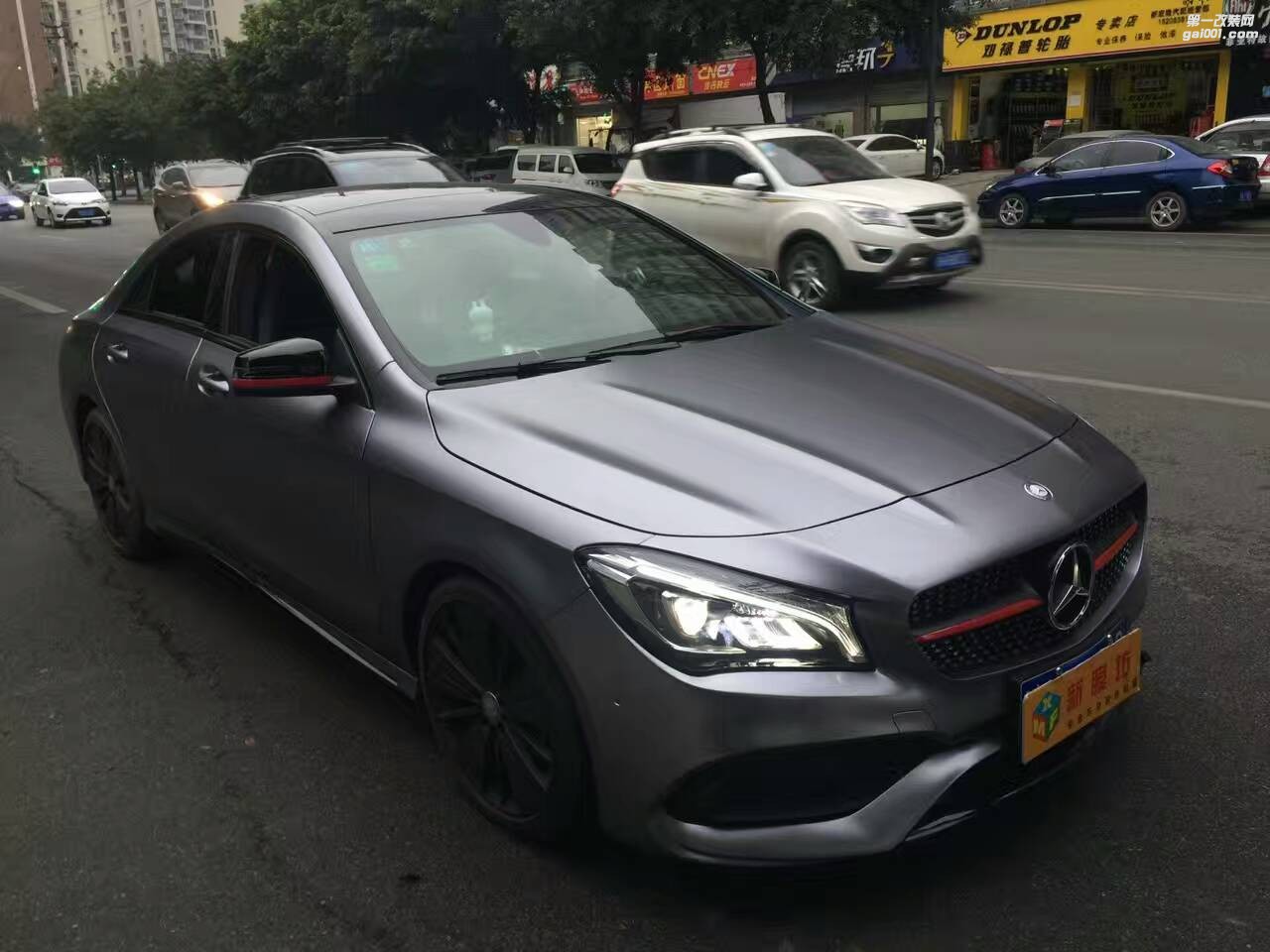 成都改色貼膜奔馳CLA全車貼膜改色電光碳灰電光灰