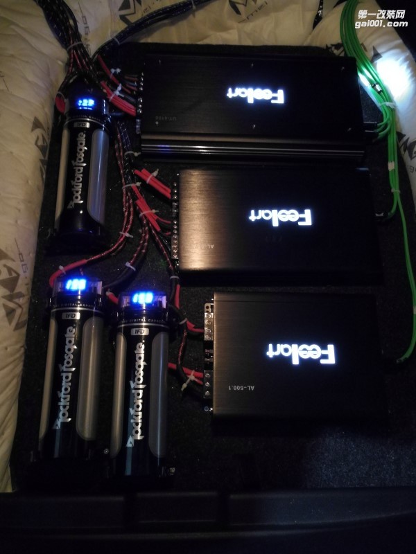 泉州山水汽車(chē)音響改裝 尼桑軒逸音響改裝 軒逸音響改裝