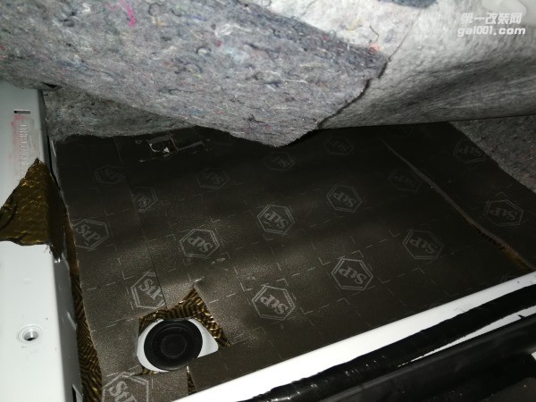 雷克薩斯ES250全車隔音 俄羅斯純進(jìn)口隔音材料打造 泉州山水汽車音響改裝