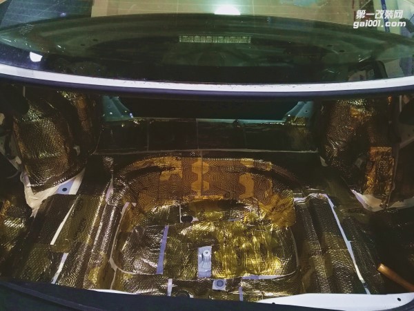 雷克薩斯ES250全車隔音 俄羅斯純進(jìn)口隔音材料打造 泉州山水汽車音響改裝