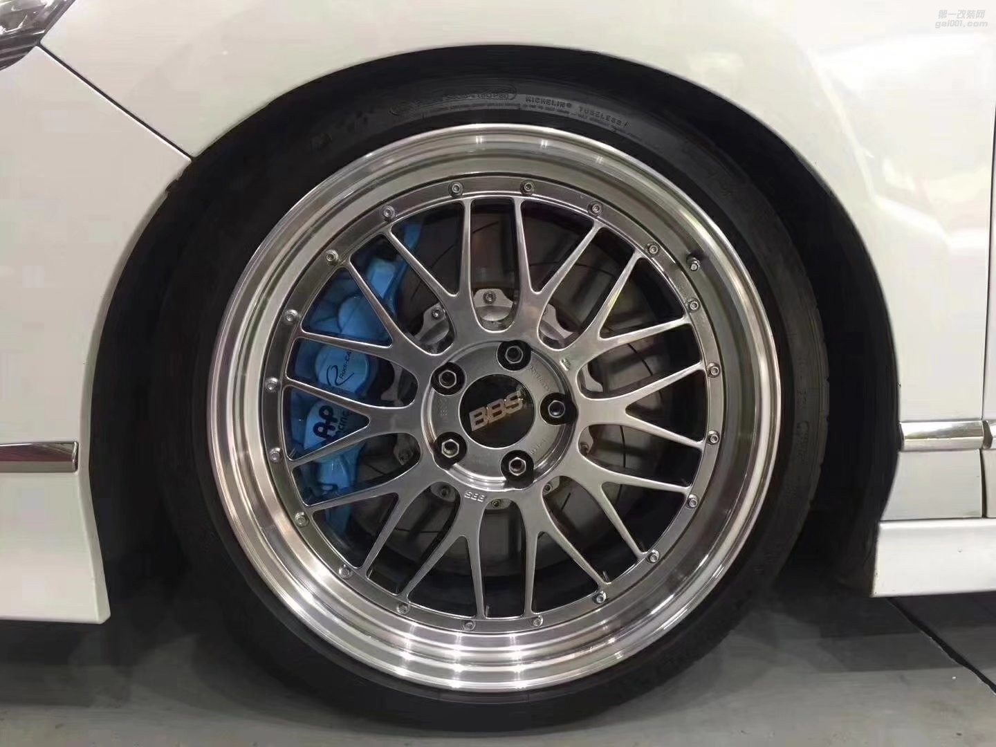思鉑睿，換19寸 BBS LM，完工！賊帥