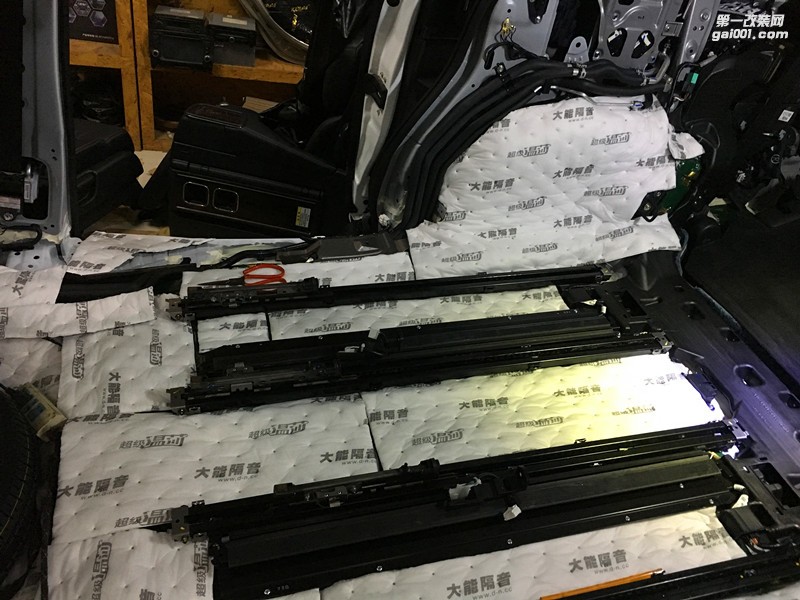 唐山樂暢汽車音響改裝本田艾力紳全車大能隔音降噪