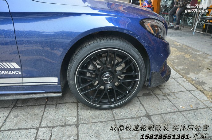 成都極速輪轂 奔馳C級(jí) 升級(jí)19寸前后配黑色車(chē)邊