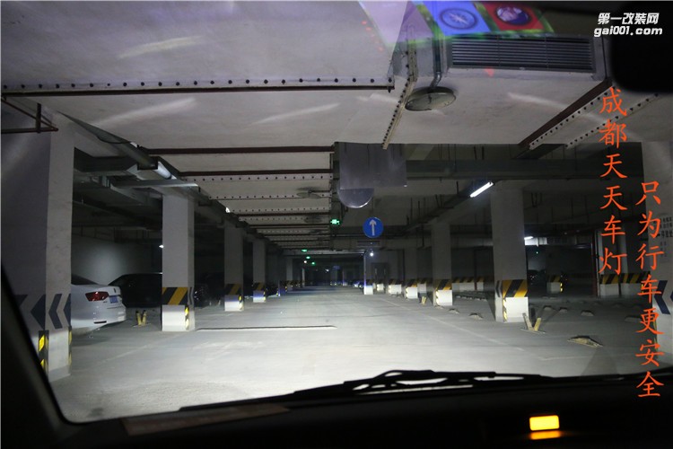 雨燕改燈成都天天車燈改燈雙光透鏡氙氣燈改裝日行燈新都車燈改燈彭縣車燈改燈彭縣車燈改裝案例