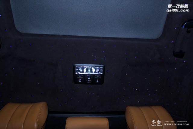 捷豹XJ改裝翻毛皮、星空流星頂-湖南專業(yè)豪車改裝