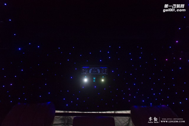 捷豹XJ改裝翻毛皮、星空流星頂-湖南專業(yè)豪車改裝