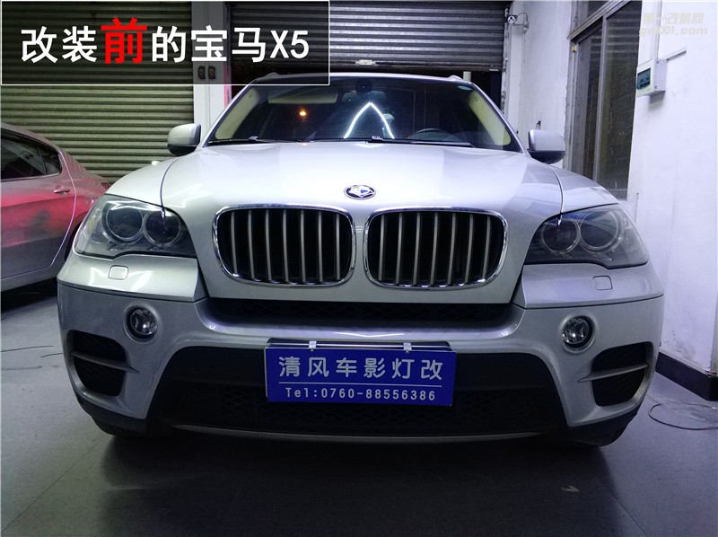 寶馬X5原車博士雙光透鏡嚴(yán)重老化，燈光不夠亮，夜晚行車安全隱患重重？升級進(jìn)口海拉五+歐司朗CBI套裝輕松解決！清風(fēng)車影燈改