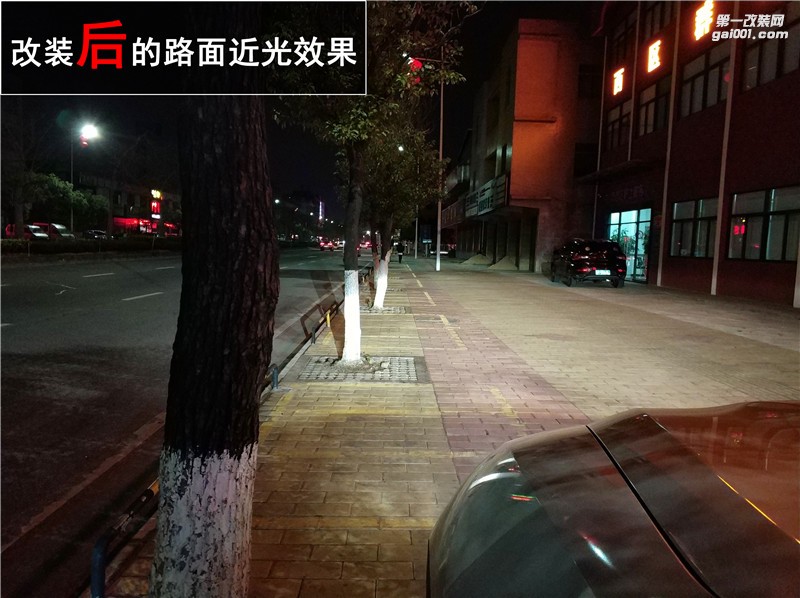 寶馬X5原車博士雙光透鏡嚴(yán)重老化，燈光不夠亮，夜晚行車安全隱患重重？升級進(jìn)口海拉五+歐司朗CBI套裝輕松解決！清風(fēng)車影燈改