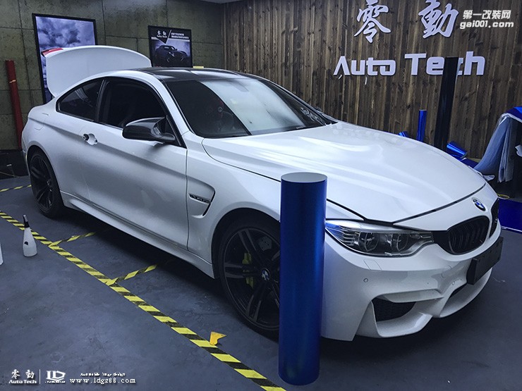 寶馬M4施工啞光電鍍藍(lán)-湖南專業(yè)寶馬改裝