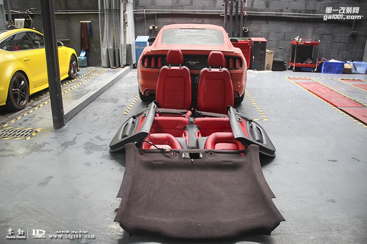 野馬電光紫、星空頂、特斯拉大屏-湖南專業(yè)豪車改裝