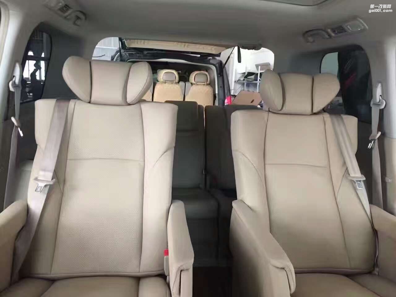 貴士改裝內(nèi)飾座椅，商務(wù)車尊享