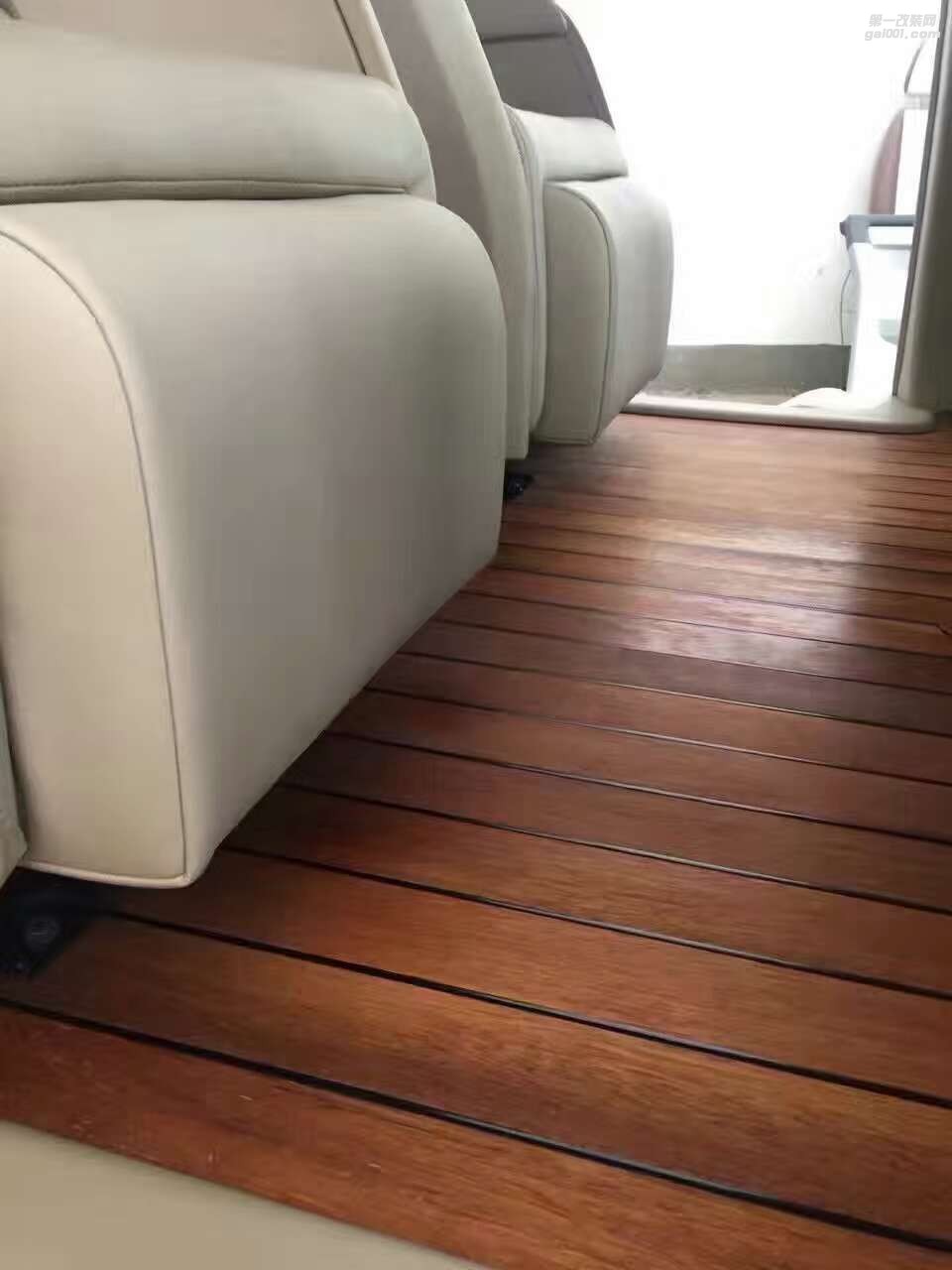 貴士改裝內(nèi)飾座椅，商務(wù)車尊享
