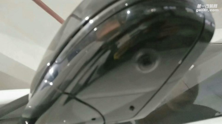 【西安億之星】路虎發(fā)現(xiàn)神行原車屏改裝360度無縫全景倒車泊車輔助系統(tǒng)