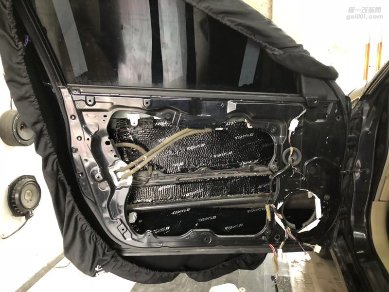 日產(chǎn)天籟全車隔音降噪音響改裝法國勁浪165AS3三分頻英國創(chuàng)世紀(jì)功放享受甜美人聲天籟之音汕頭市星悅汽車音響