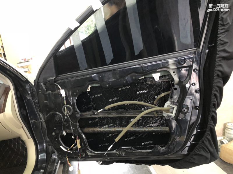 日產(chǎn)天籟全車隔音降噪音響改裝法國勁浪165AS3三分頻英國創(chuàng)世紀(jì)功放享受甜美人聲天籟之音汕頭市星悅汽車音響