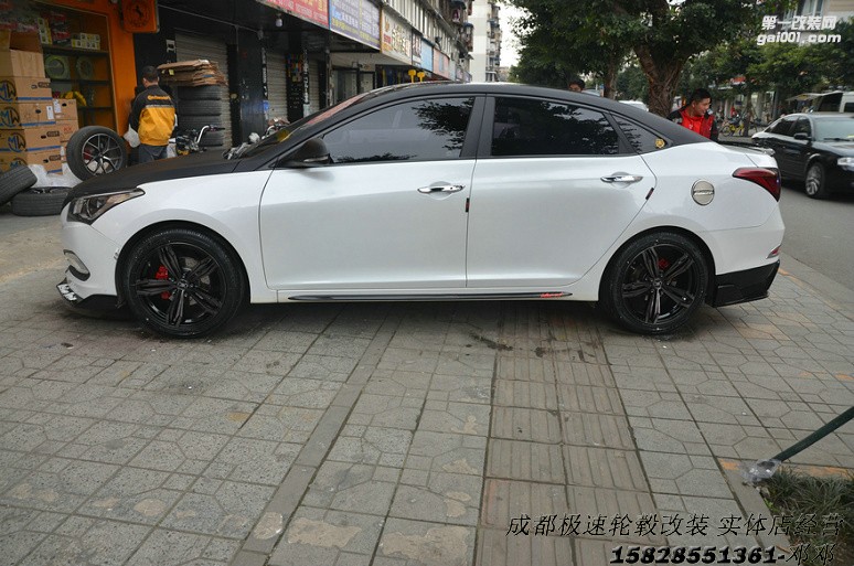 成都極速 現(xiàn)代名圖改裝18寸極速輪轂KX3269 裝車