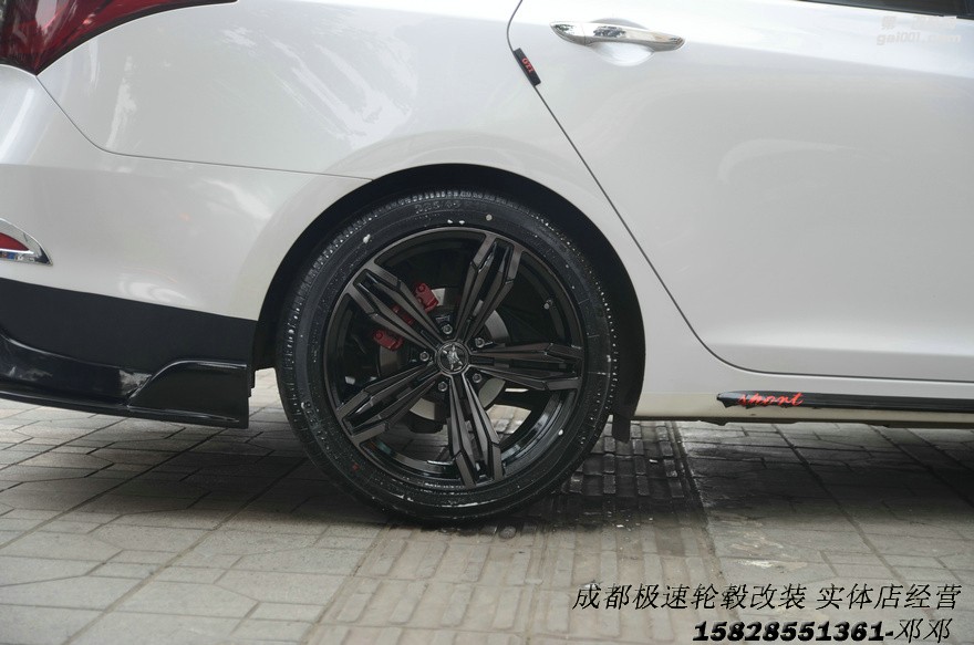 成都極速 現(xiàn)代名圖改裝18寸極速輪轂KX3269 裝車