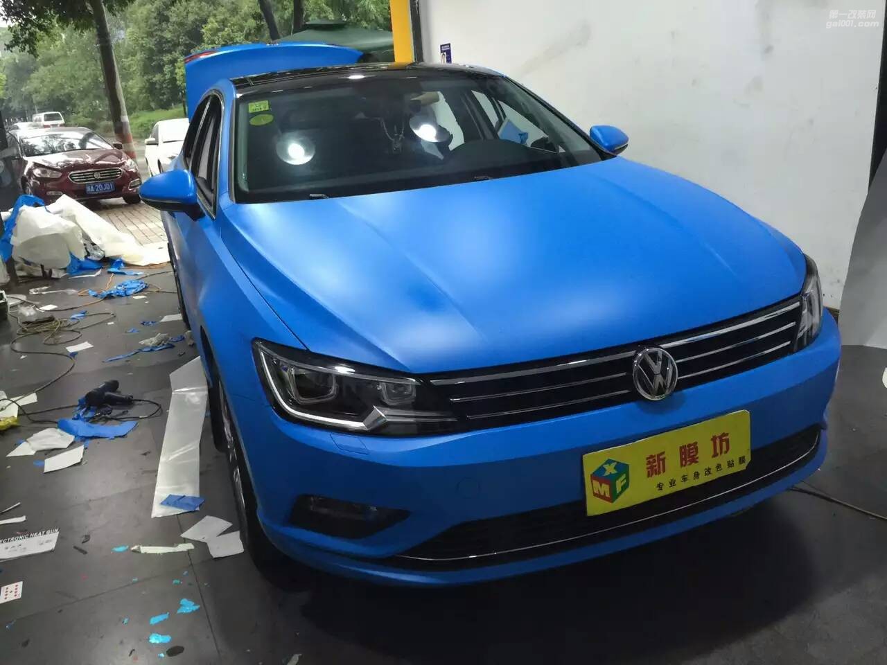 成都汽車貼膜改色凱迪拉克ATS全車改色貼膜金屬冰亞光紫