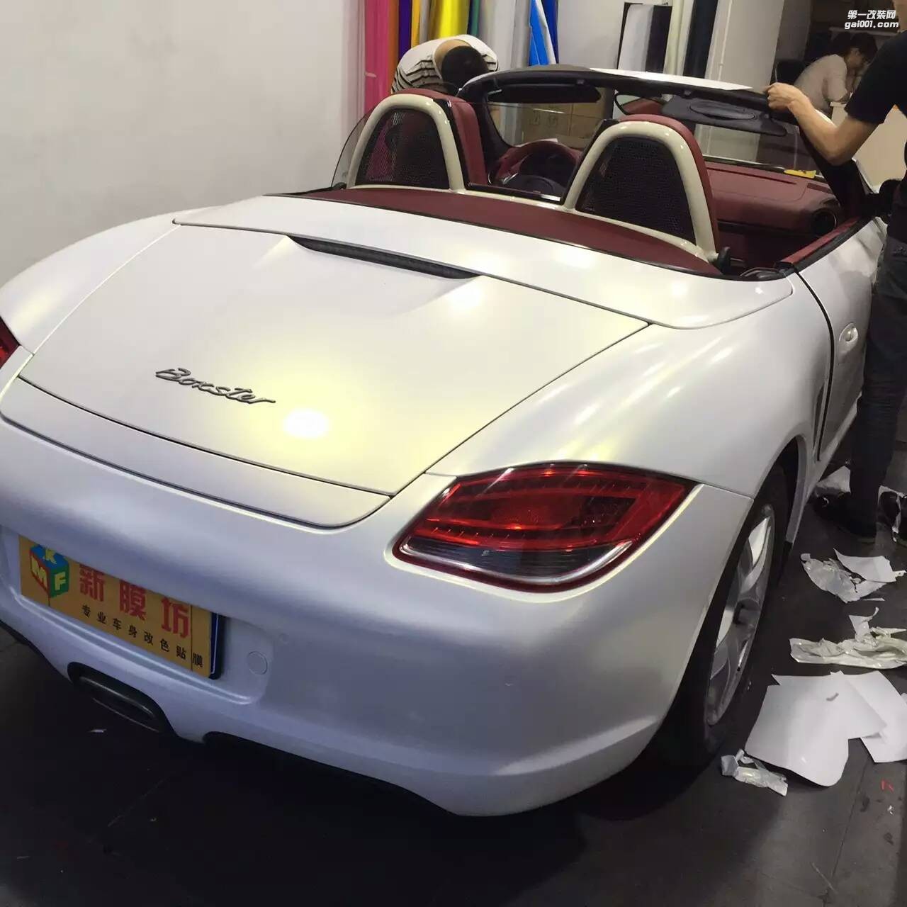 成都車身改色貼膜保時捷大眾CC 全車貼膜改色貝殼白變金白色變色龍