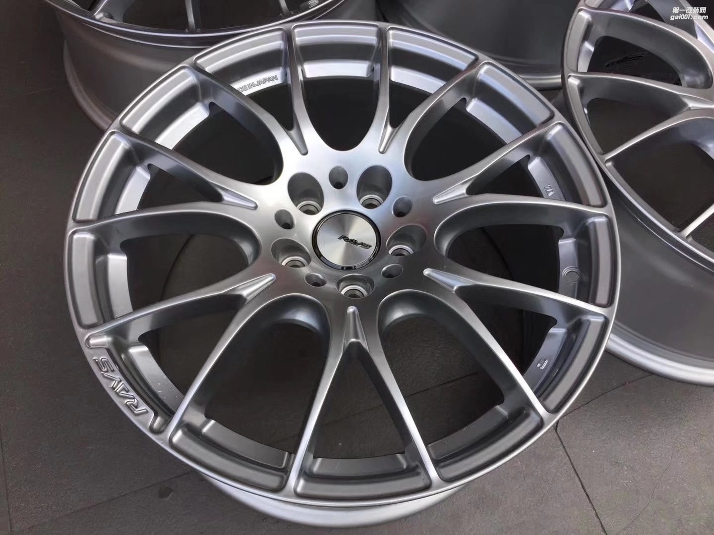 RAYS 2x7  鑄造 18寸x8.5J ET45 5x112