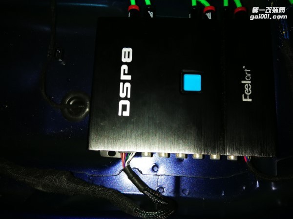 奧迪A4自買后忍無(wú)可忍 改裝汽車音響 提升駕駛樂(lè)趣 泉州山水汽車音響改裝