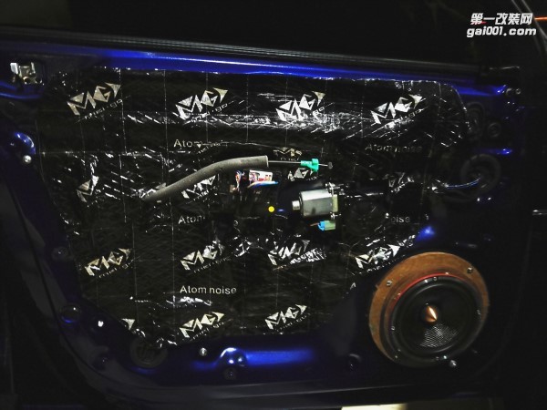 奧迪A4自買后忍無(wú)可忍 改裝汽車音響 提升駕駛樂(lè)趣 泉州山水汽車音響改裝